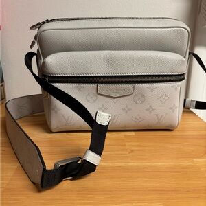 Louis Vuitton White Outdoor Messenger Monogram Taigarama